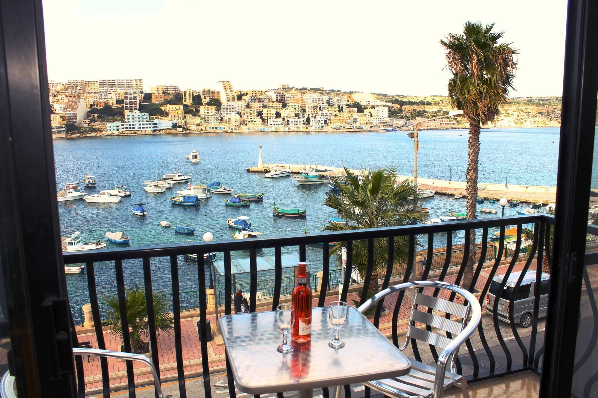 Harbour Lights Seafront 2 Bedroom Apartments With Panoramic Sea Views - By Getawaysmalta St. Paul's Bay Bagian luar foto